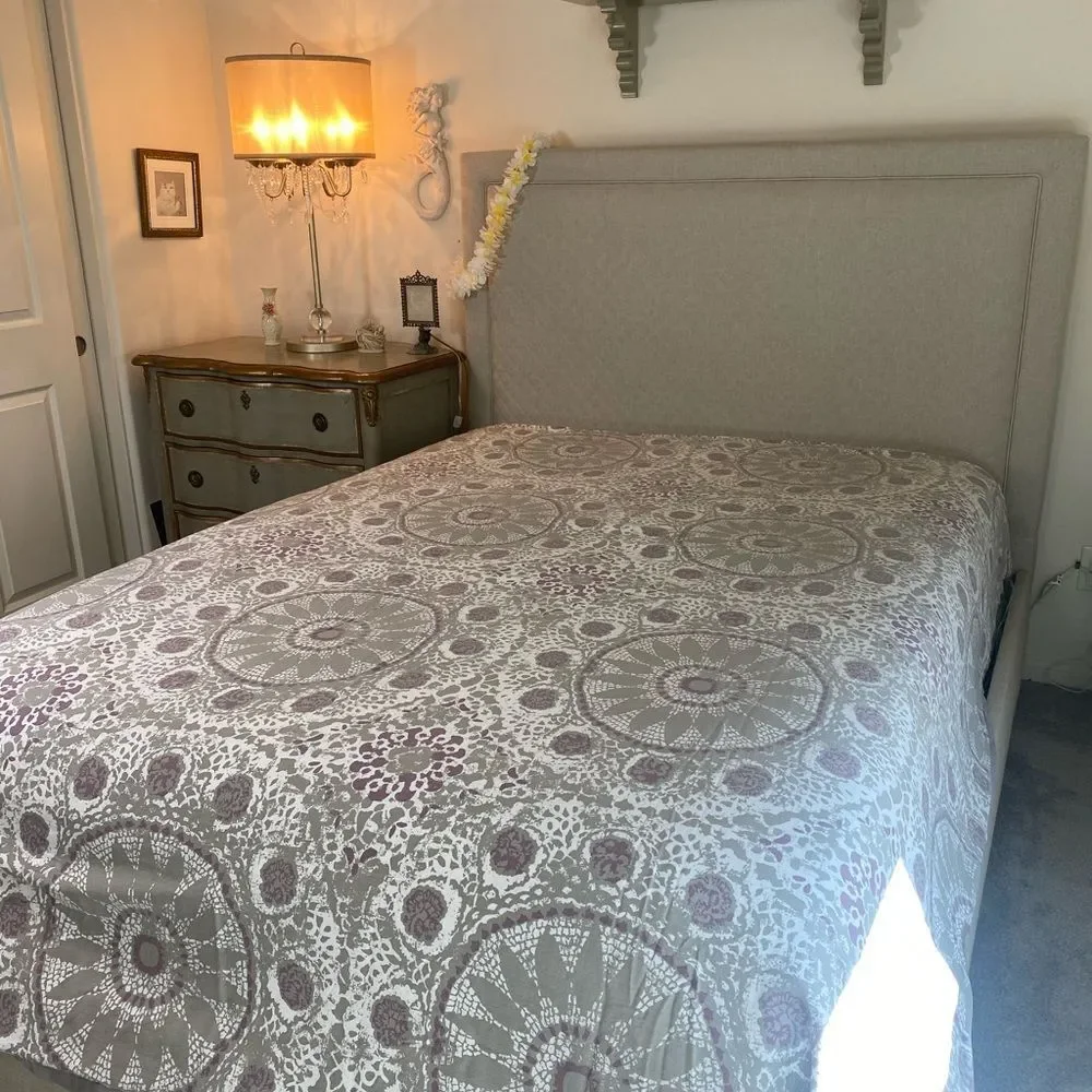 Floral Medallion Queen Duvet set  - Taupe and Mauve Queen